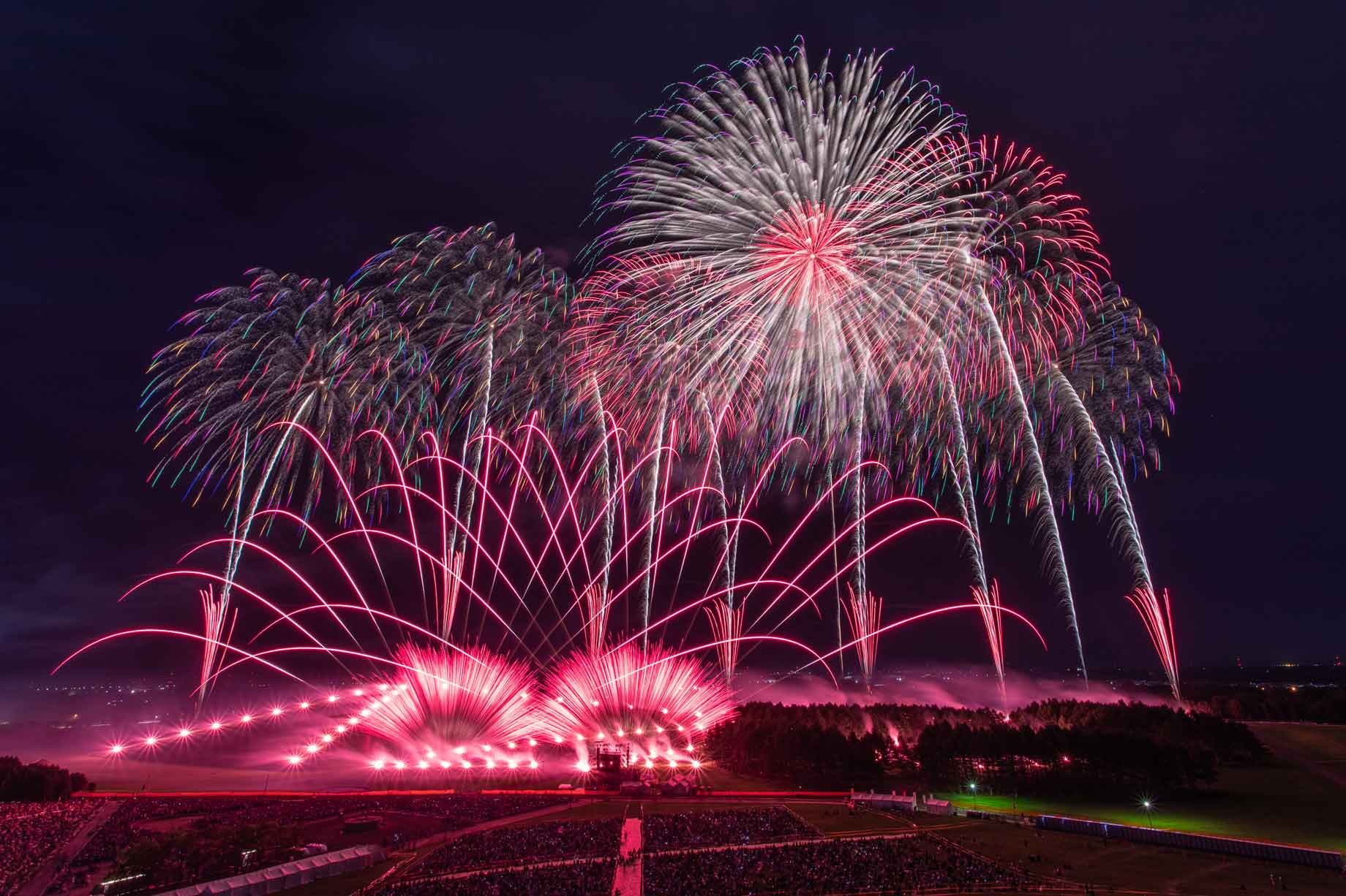 iwafu - 北海道的夏夜值得多留一晚!2026必看煙火大會、藝術花火與港灣夜空特輯